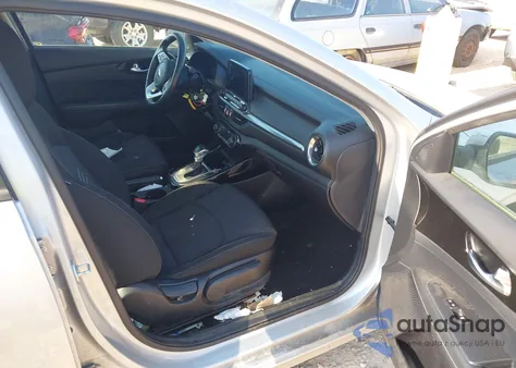 2019 Kia Forte S from USA, damaged, VIN 3KPF34AD4KE016951